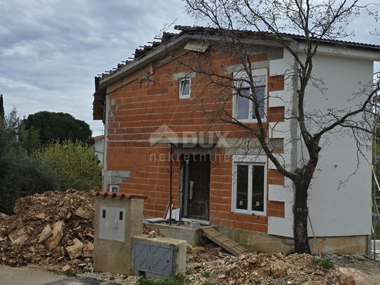 ISTRIEN, KRNICA - Haus mit Pool in Meeresnähe, mit großem Garten