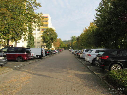 Attraktive 3 1/2 Zimmer-Wohnung im 7. Stock mit Balkon und Blick ins Grüne