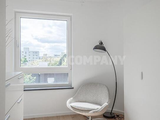 Modern und hochwertig möblierte 5-Zimmer-Wohnung mit Balkon in Hadern