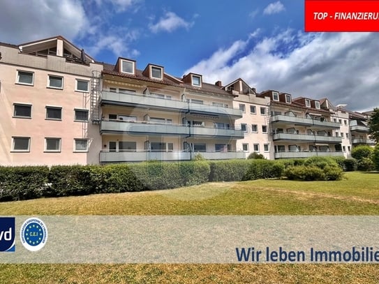 SCHÖNE 3-ZIMMER WOHNUNG MIT LOGGIA UND TAGESLICHTBAD, IN RUHIGER ZENTRALER LAGE