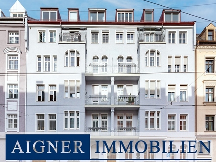 AIGNER - Schwabinger Eleganz: Weitläufige und exklusive Hochparterre-Wohnung mit idealem Grundriss!