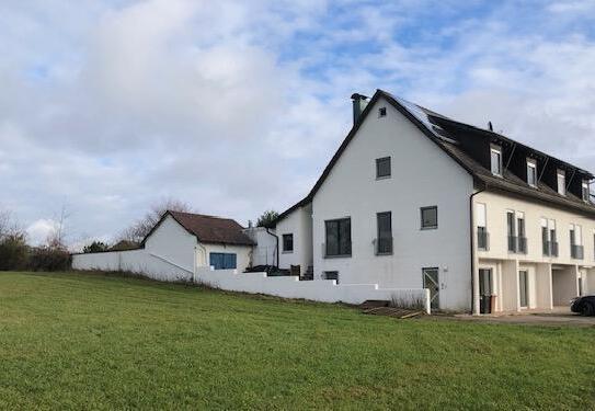 Wohnhaus mit Bauplatz (für Doppelhaus, Mehrfamilienhaus oder Tinyhäuser) am Ortsrand - provisionsfrei
