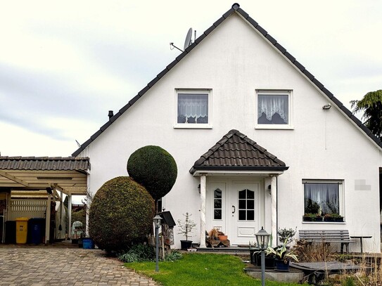 Sehr gepflegtes Einfamilienhaus mit schönem Garten in ruhiger Lage in Barleben