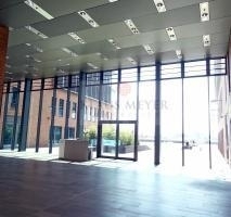 Elb- und Hafenblick - repräsentative Büros in einzigartiger Lage mit Terrasse, provisionsfrei!