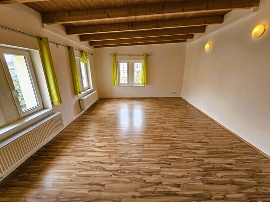 116qm 4-Raum-Wohnung (Erstbezug nach Renovierung) im Energieeffizienzhaus