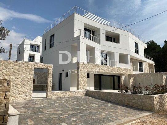 ZADAR, KOŽINO - Luxuriöse Maisonette-Wohnung in bester Lage