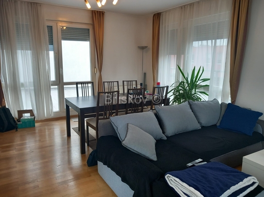 Novi Zagreb, Oder, Penthouse mit zwei Terrassen, Parkplatz