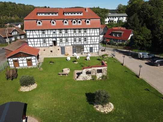 2-Zimmerwohnung im historischen Gutshaus!