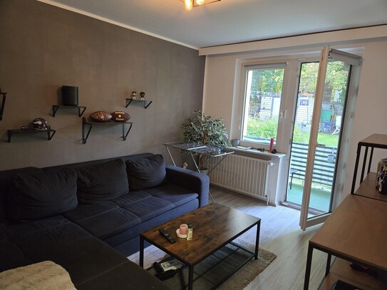 Schöne 2,5 Zimmer Wohnung mit Balkon und Gemeinschaftsgarten