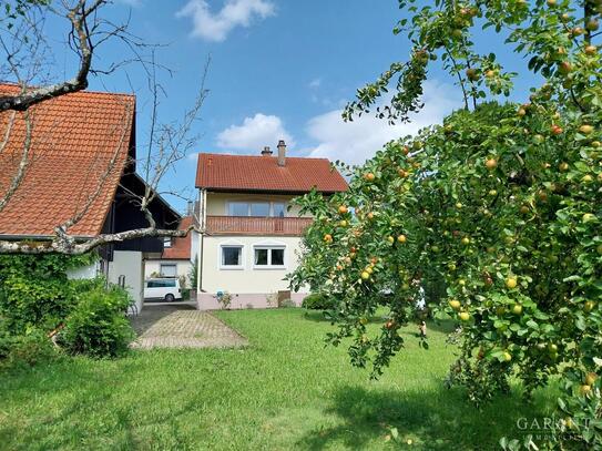 Ländliches Idyll im Grünen mit Wohnhaus, Scheune, Werkstatt und großem Garten