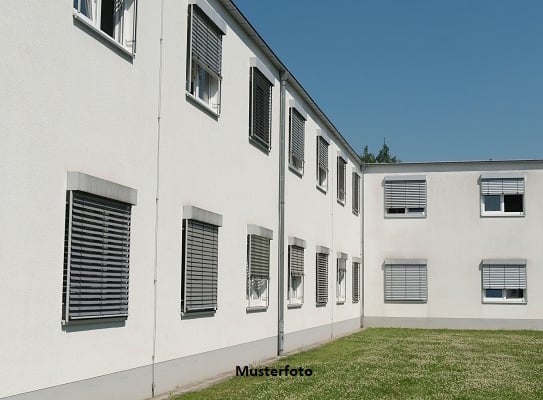 2½-Zimmer-Wohnung mit Loggia - provisionsfrei