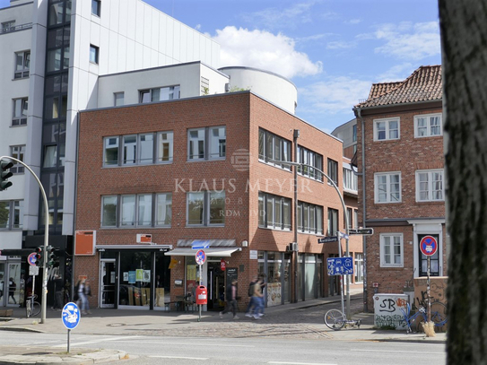 KLAUS MEYER IMMOBILIEN: Lichtdurchflutetes Büro mit toller Ausstattung - Nh. Gänsemarkt, Gerichte