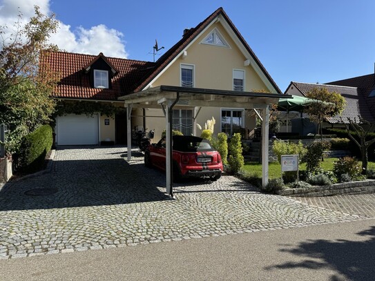 Idyllisches Einfamilienhaus in sehr ruhiger Lage mit Pool