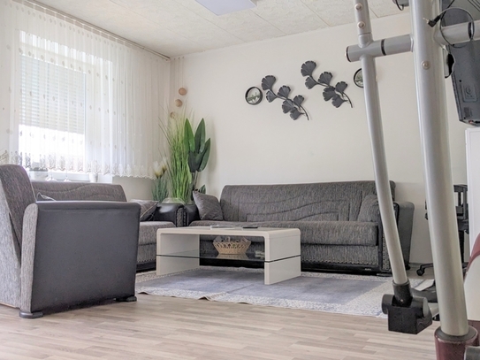 Gut geschnittene 4-Zimmer-Wohnung mit Balkon