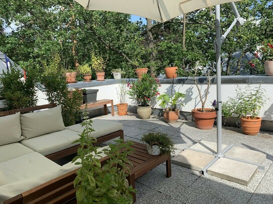 Attraktive Maisonette-Dachgeschosswohnung mit großer Dachterrasse