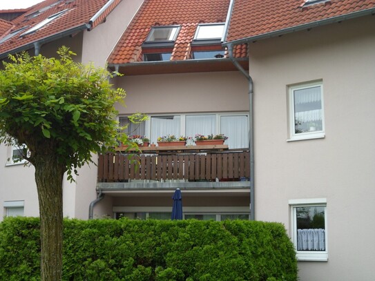 Wohnung mit großem Balkon und Blick ins Grüne