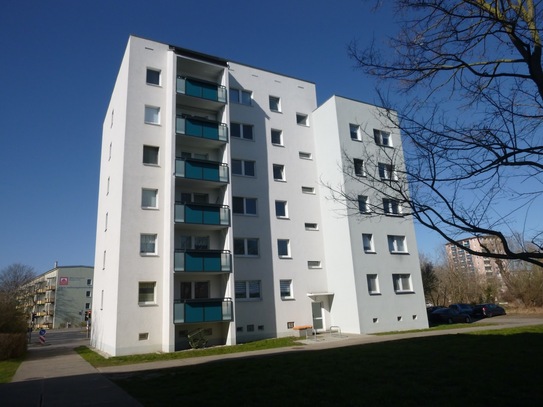 Studenten und Azubis aufgepasst! 1 Zimmer mit EBK und Balkon