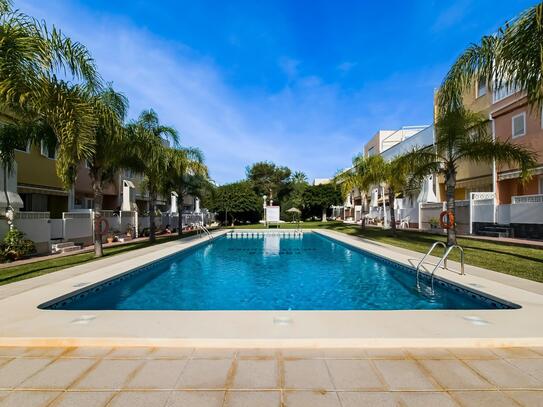 Terraced house in Guardamar del Segura with 2