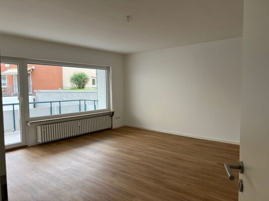 Neu renoviert: 3,5 Zimmer, Küche, Bad, WC in Bad Kissingen (Ablöse Küchenmöbel auf VB möglich)