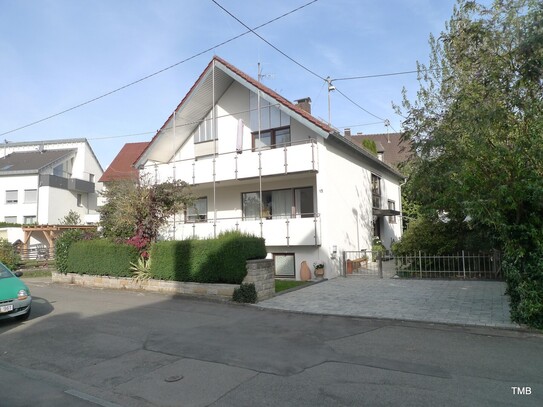 Grosszügiges Haus mit 2 bis 3 Wohneinheiten und idyllischem Garten in Stuttgart Möhringen