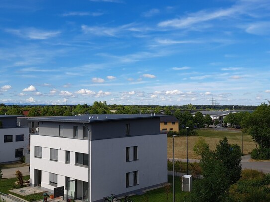 Gewerbeeinheit mit 2 hellen Räumen, Flur und Badezimmer (Energieeffizienz A)