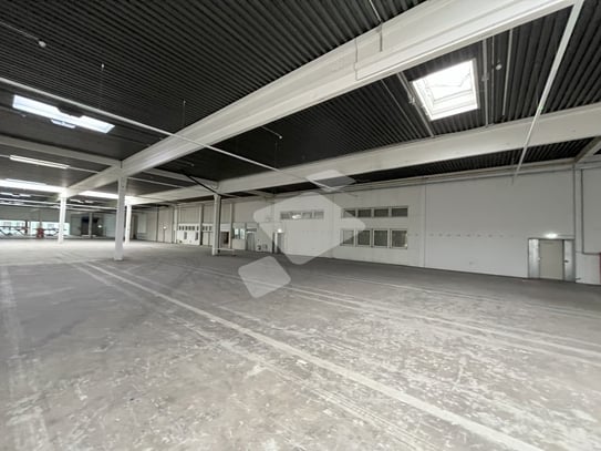 Direkt an der A3 bei Köln | Rund 11.500 m² Lager- und Logistikflächen | teilbar