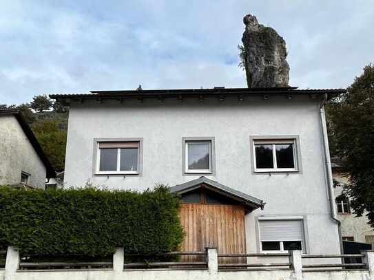 saniertes Einfamilienhaus zu verkaufen. Wohnen wo andere Urlaub machen.