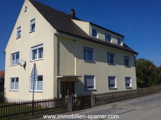 Dreifamilienhaus in Luhe-Wildenau – mit Potenzial für Ihre Projekte! Liebhaberobjekt mit großzügigem Grundstück und Neb…