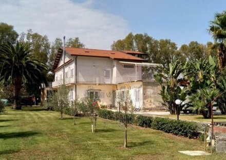Mehrfamilienhaus meernah