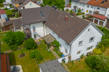 Sanierung oder Neubau:
Doppelhaushälfte mit ca. 747 m² Grund
in Stadtrandlage von Waldkraiburg