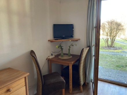 Möbliertes Apartment in einer Ferienwohnanlage mit Terrasse und TG