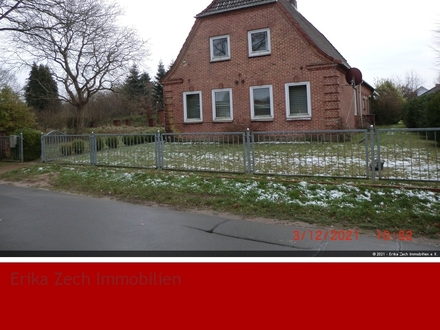 Bauernhaus u.a. mit 4000 Tannen in 25725 Schafstedt