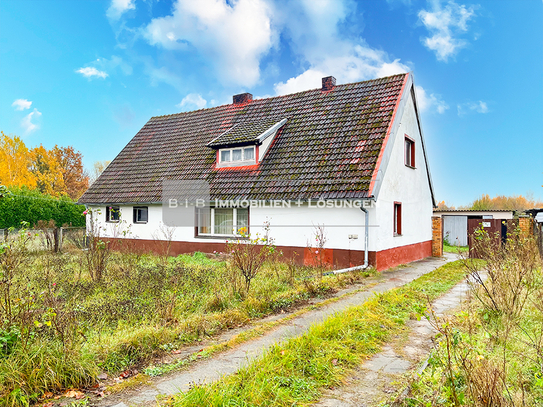 Abrissobjekt auf Baugrundstück / Grün- und Ackerland in Schönefeld