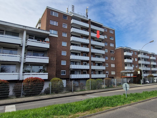 3-Zimmer Wohnung mit großem Balkon und Garage in Grevenbroich-Gustorf, 4.OG, Aufzug vorhanden