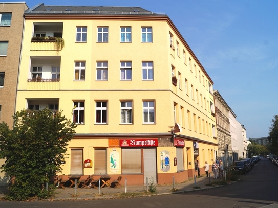 Historisches Wohn- und Geschäftshaus in Berlin Charlottenburg – charmantes Investment mit Tradition!