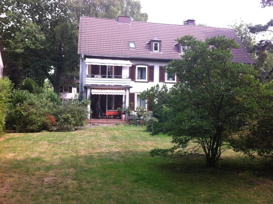 Freistehendes Haus mit 2 freien Wohnungen (je 165 m²) Bereitschaftssiedlung Marl, 1.665 m² Grdst.