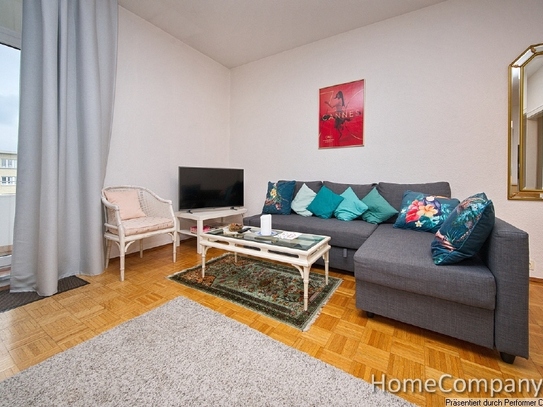 Wohnung mit herrlichem Ausblick und Loggia in Düsseldorf-Golzheim