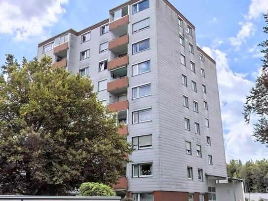 Zentrale 3,5 Zimmer Wohnung mit Balkon und Garage