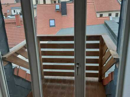1 Raumwohnung mit Balkon im Dachgeschoss