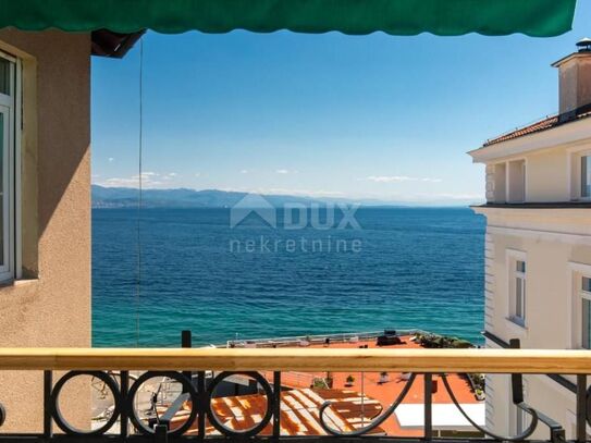 OPATIJA, ZENTRUM - Apartment 20 m vom Meer entfernt mit 2 Balkonen