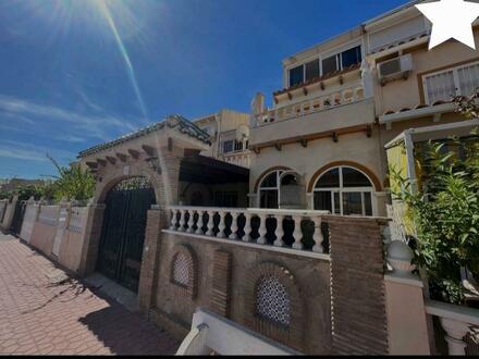 Villa in Orihuela Costa with 3