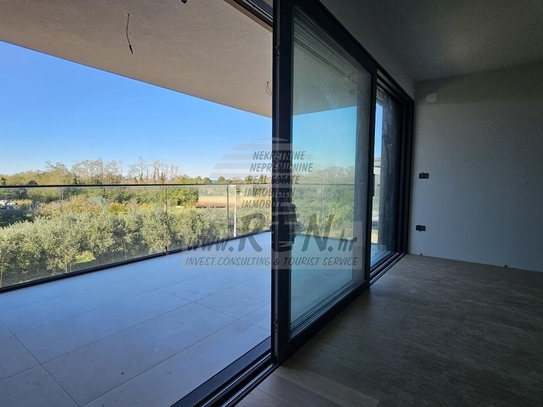 Apartment in der Nähe von Umag mit wunderschönem Blick auf das Meer und Olivenhaine