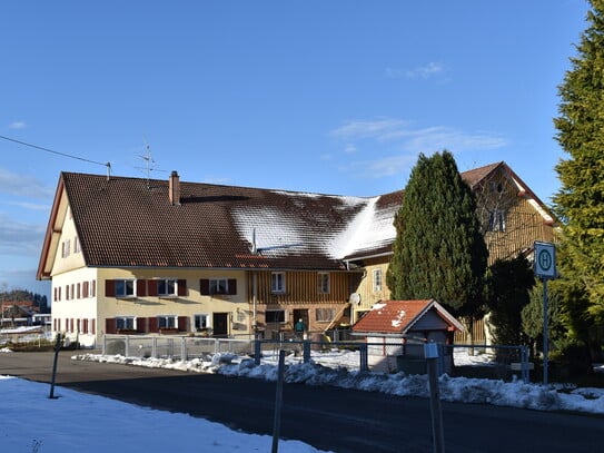 ehemaliger Bauernhof in idylischer Lage, Ideal für Pferdeliebhaber