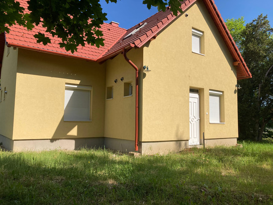 IHR UNGARN EXPERTE verkauft neu gebautes Einfamilienhaus in unmittelbarer Nähe von Tihany