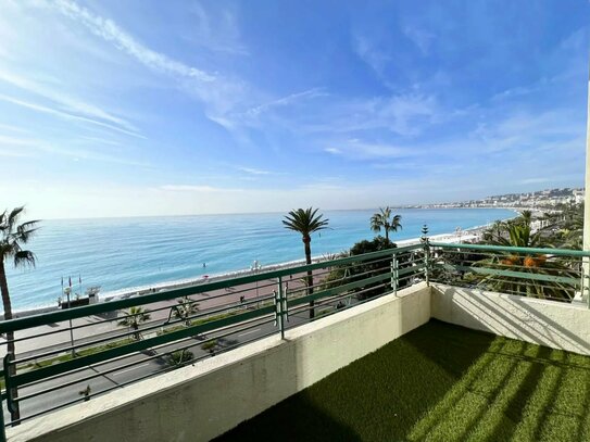 Luxury 3-bed, terrace, panoramic sea view, Promenade des Anglais in Nice