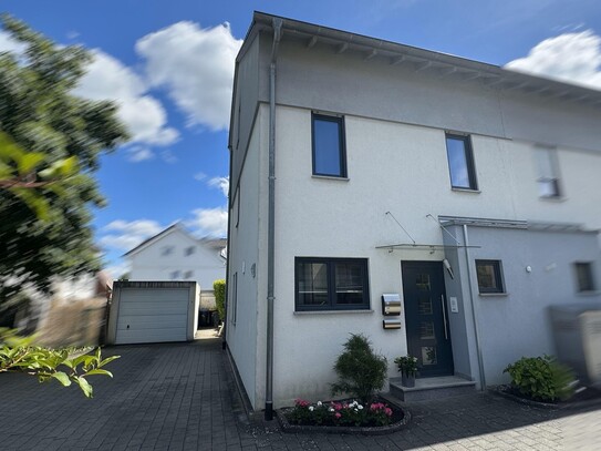 moderne Doppelhaushälfte in Heilbronn-Biberach