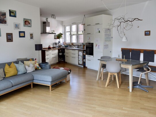 Moderne 3-Zimmer-Wohnung mit Balkon in Hamburg-Ottensen