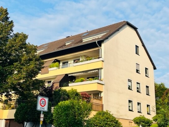 Stilvolle 4-Zimmer-Wohnung mit Terrasse und Fernblick in Witzhelden