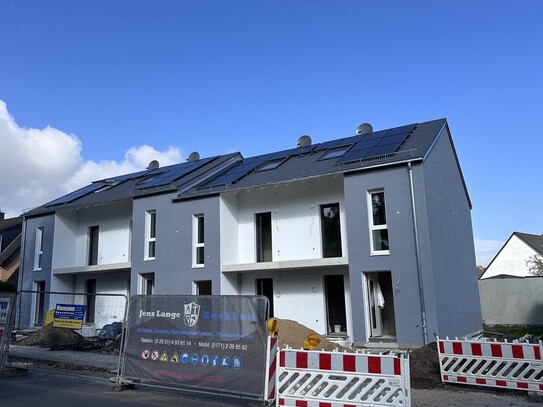 moderne, energieeffiziente Stadthäuser | Reihenhäuser