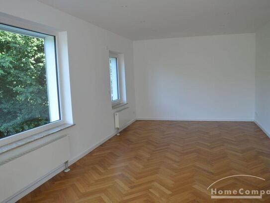 4 Zi Whg. unmöbl. mit Einbauküche, 1.OG renovierte, sanierte Wohnung im 2,5 Familienhaus, Balkon/Terrasse, Garage bei B…